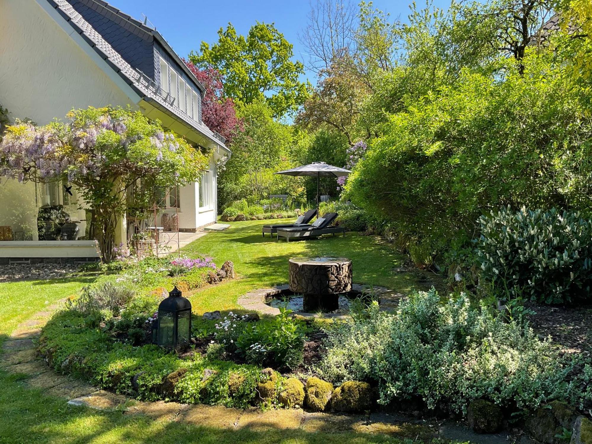 Idyllische Stadtwohnung Im Gruenen Зиген Екстериор снимка